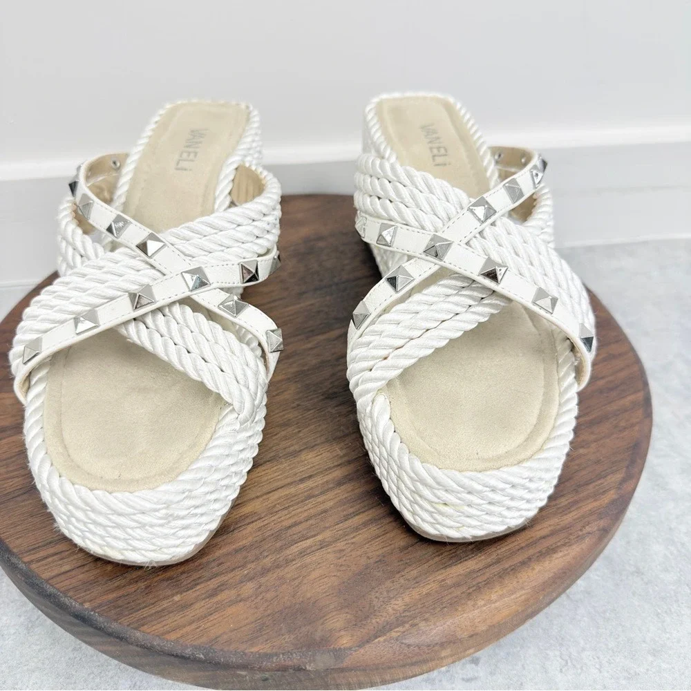 Vaneli‎ Clem Wedge Slide w Pyramid Stud trim sz 8